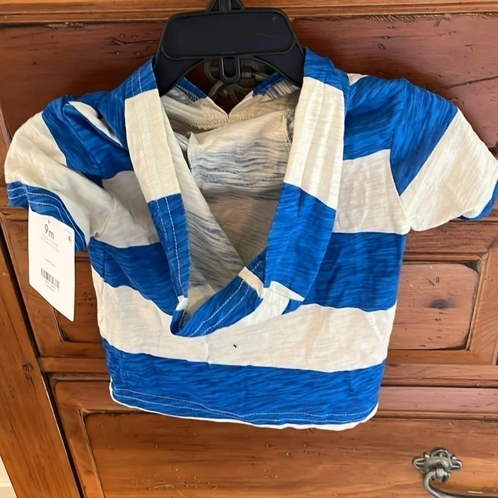 Carter’s Baby Boy Blue And Cream Hooded Top Size 9 Months NWT